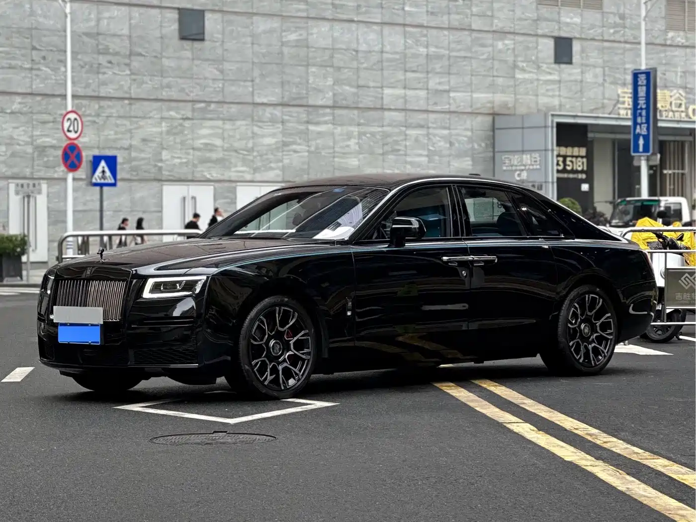 Rolls-Royce Ghost 2023 2022 6.7T Black Badge
