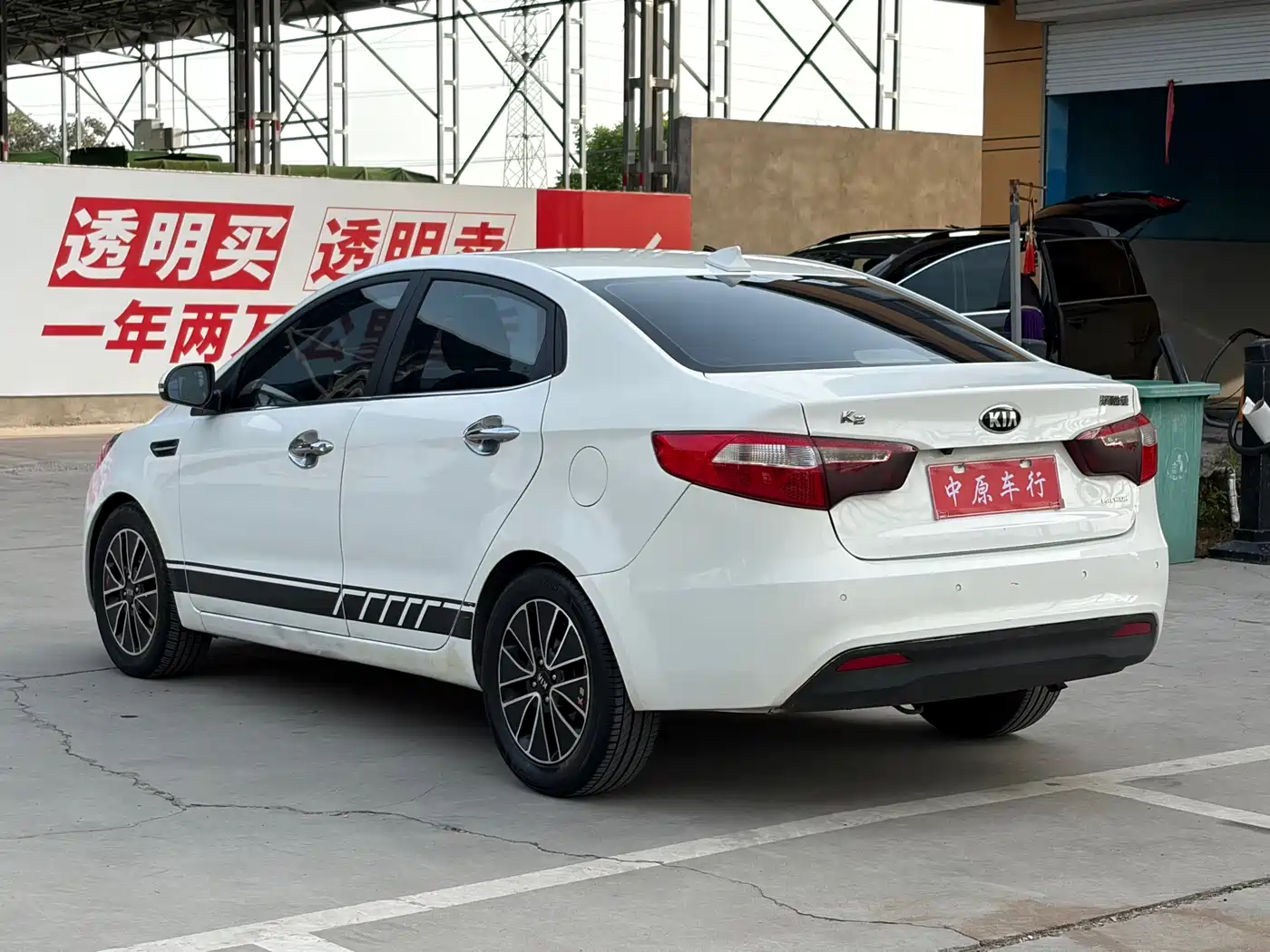 Kia K2 2012 Sedan 1.6L AT Premium Commemorative Edition фото 18
