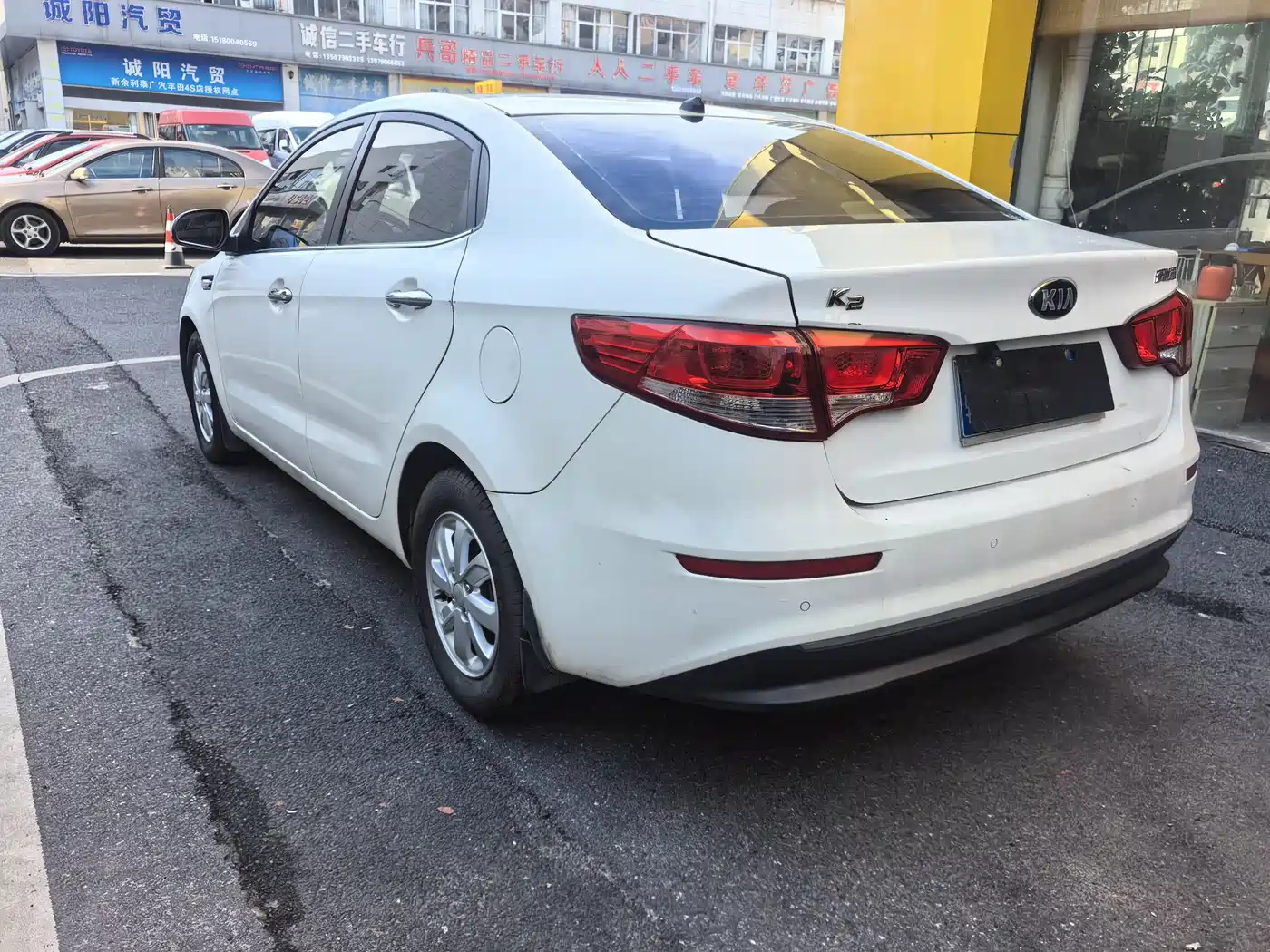 Kia K2 2015 Sedan 1.4L MT GLS фото 9