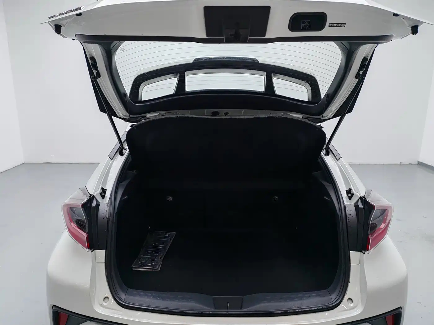 Toyota IZOA 2021 2021 2.0L Yichi Edition