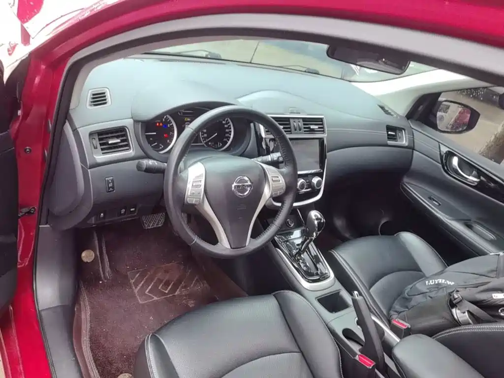 Nissan Tiida 2023 2021 1.6L CVT Smart Drive Edition