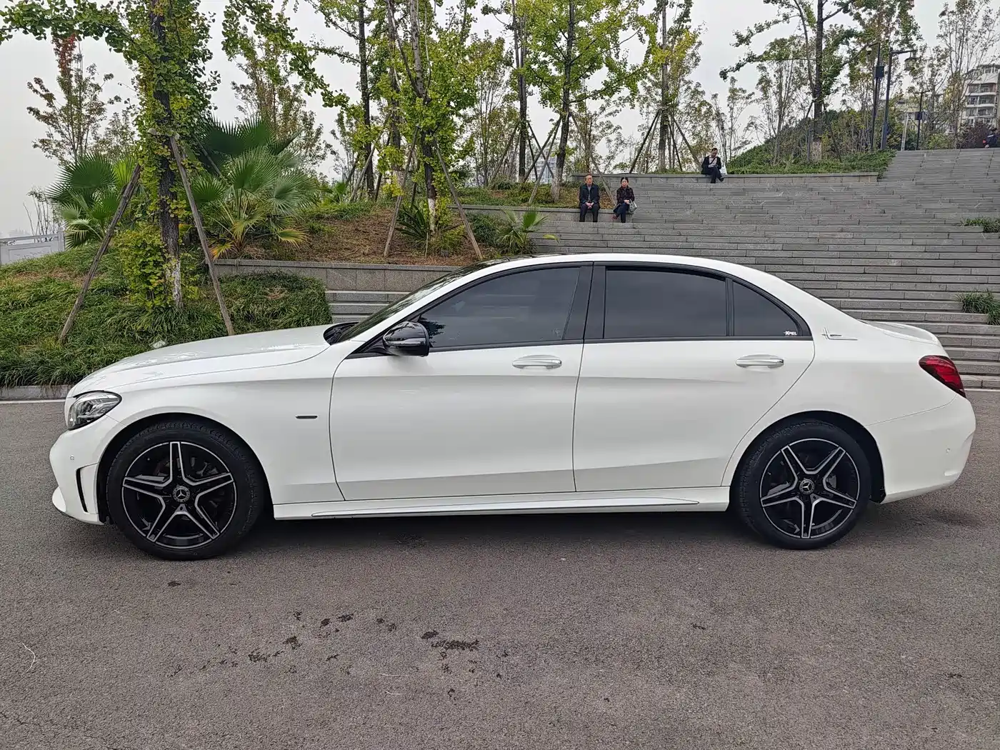 MERCEDES-BENZ CLASS C