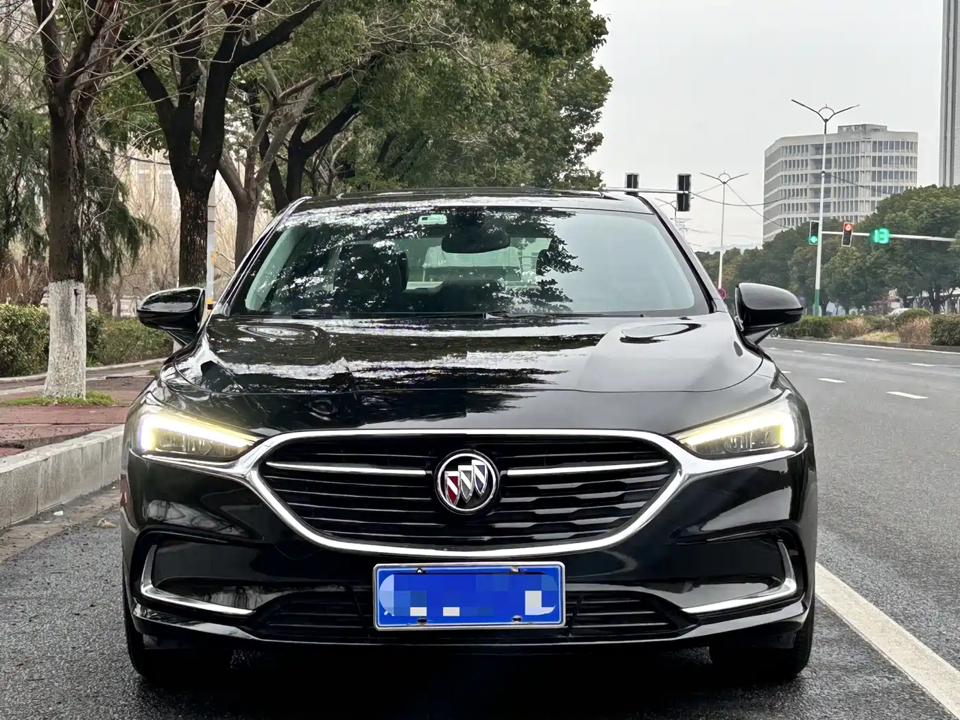 BUICK LACROSSE