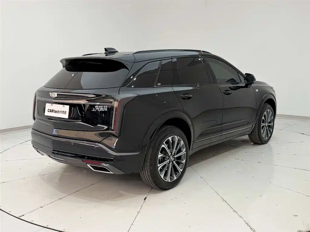 CADILLAC XT5