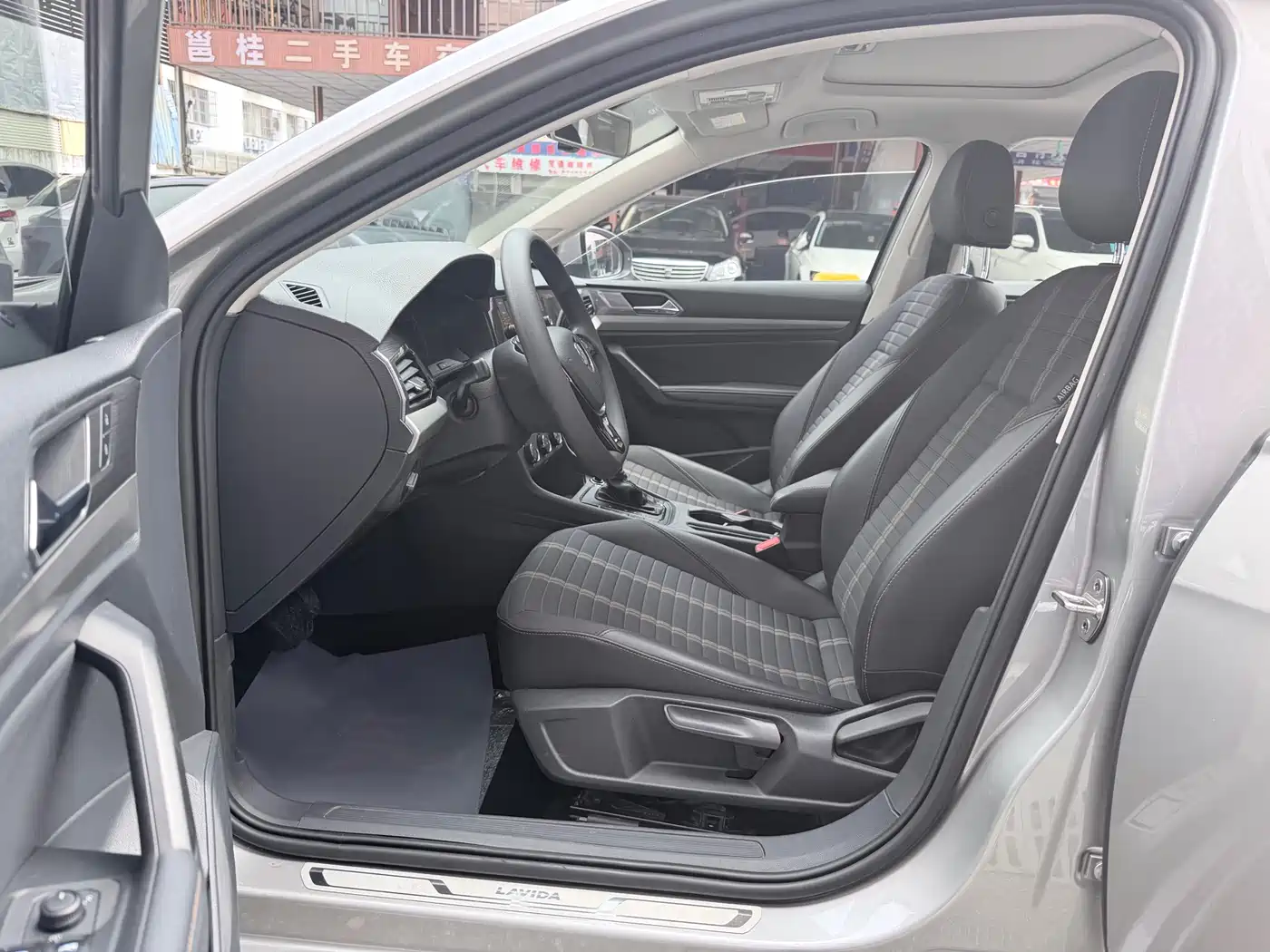 Volkswagen Lavida 2019 280TSI DSG Comfort Edition China VI фото 12