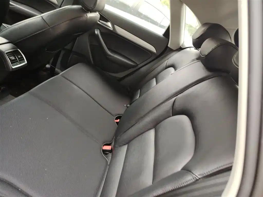 Audi Q3 2015 35 TFSI Millionth Anniversary Intelligent Leader фото 17