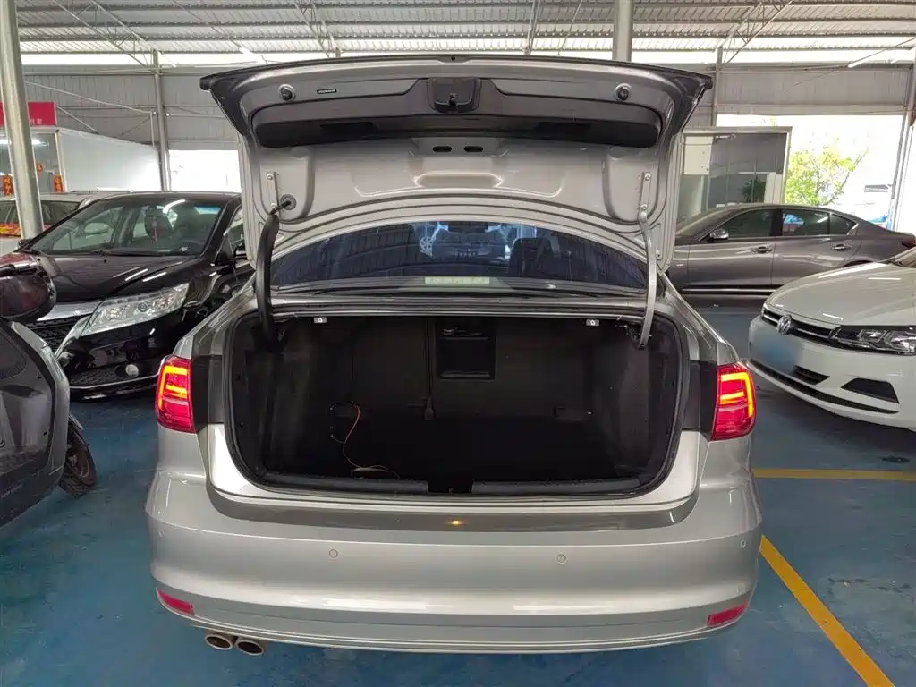 Volkswagen Sagitar 2018 280TSI DSG Comfort фото 19