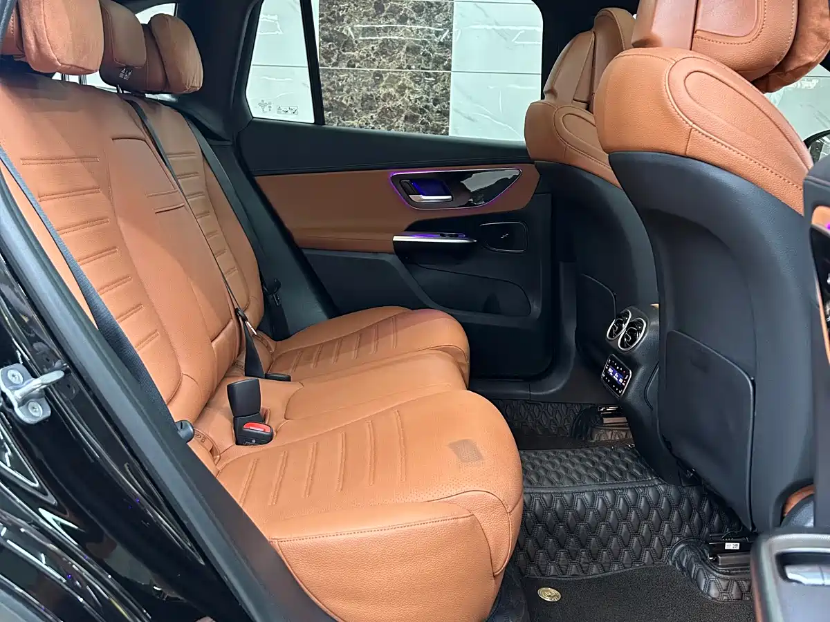 Mercedes-Benz GLC 2024 GLC 260 L 4MATIC Dynamic 5-seater фото 11