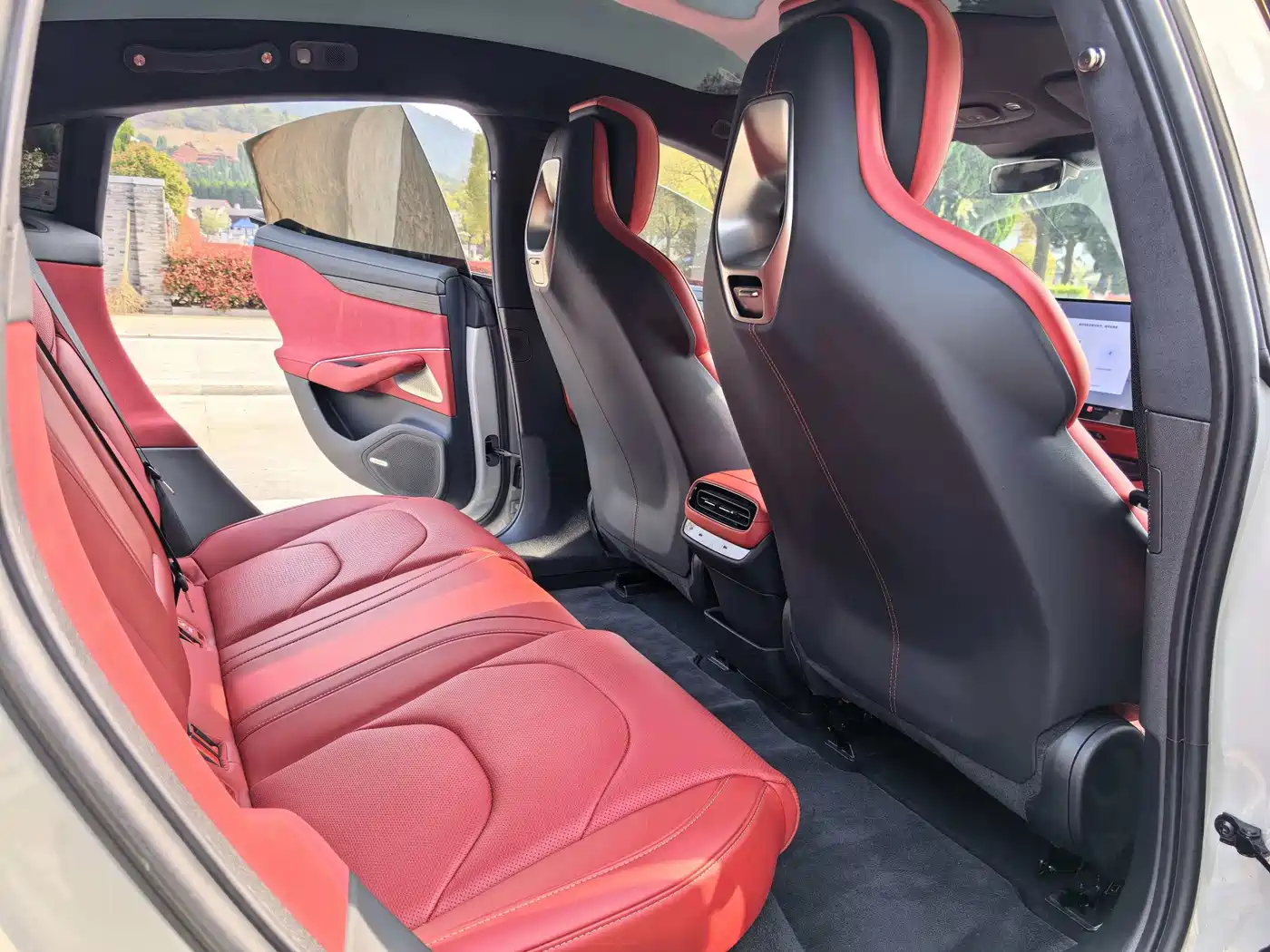 XIAOMI CAR XIAOMI SU7