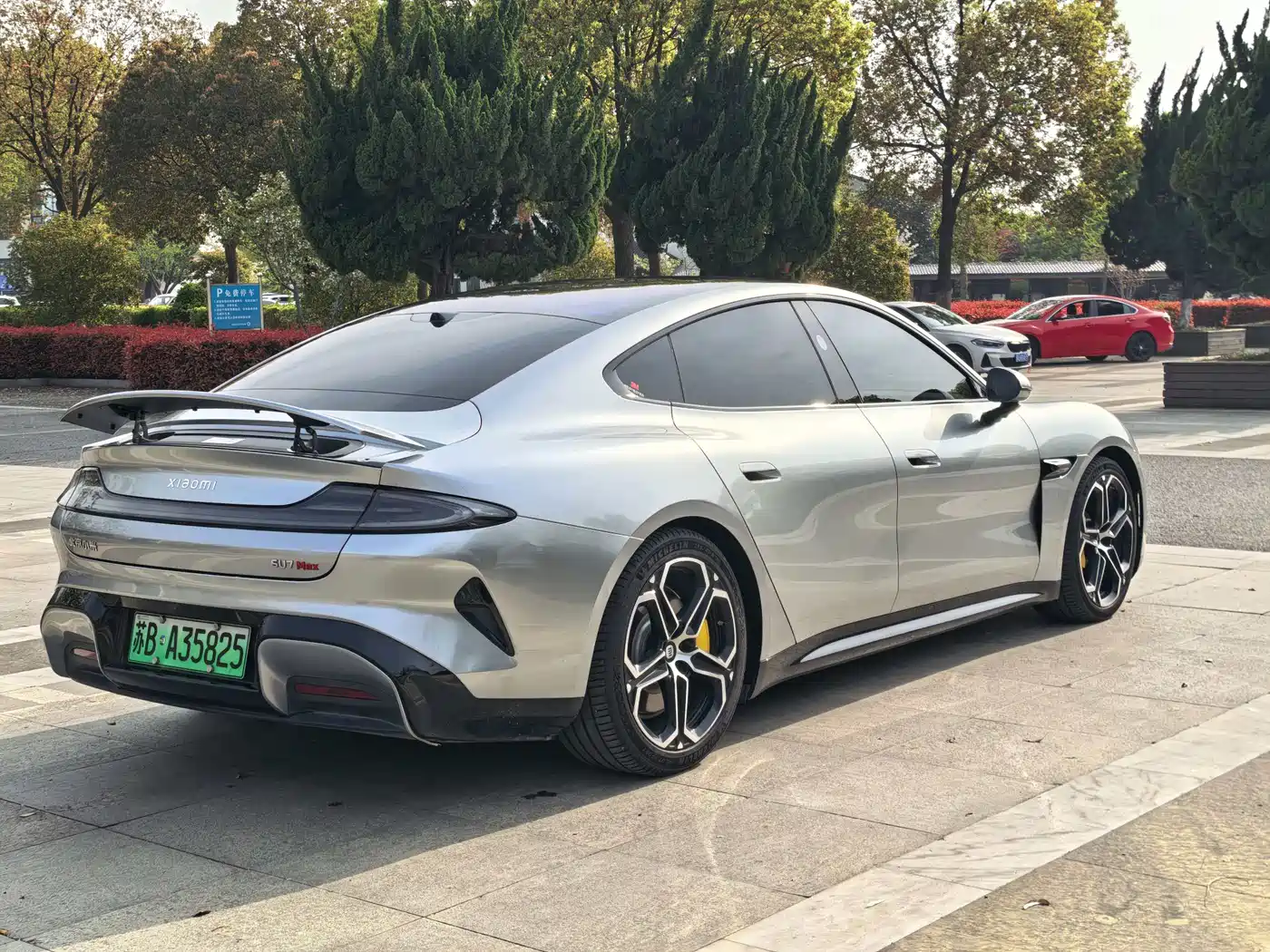 XIAOMI CAR XIAOMI SU7