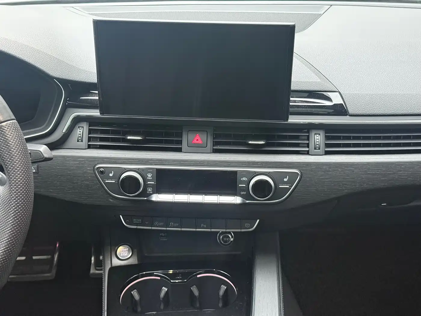 Audi A4L 2024 40 TFSI Luxury Dynamic фото 10