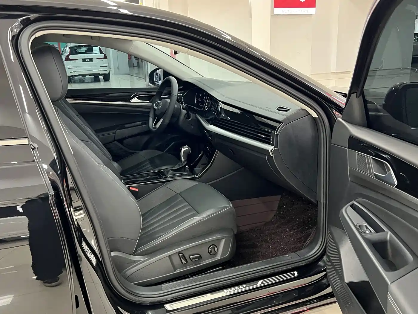 Volkswagen Passat 2026 2026 Outstanding Edition 380TSI Starlight Dragon Glory Version