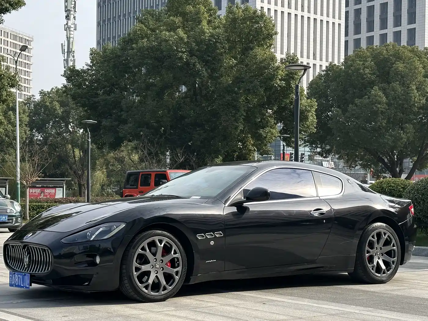 Maserati GranTurismo 2016 2007 4.2L Standard