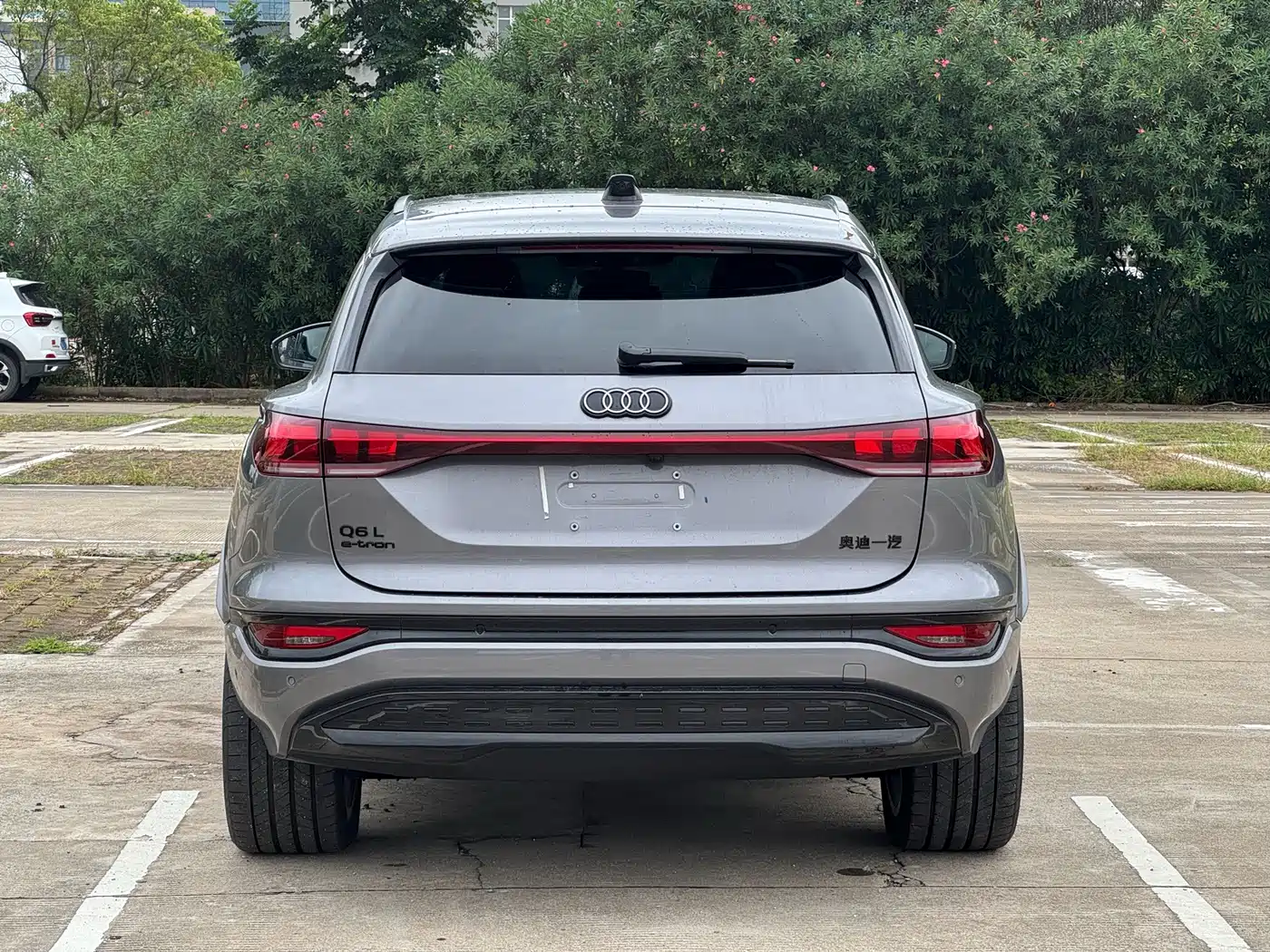 Audi Q6L e-tron 2026 2025 Model Pioneer Edition
