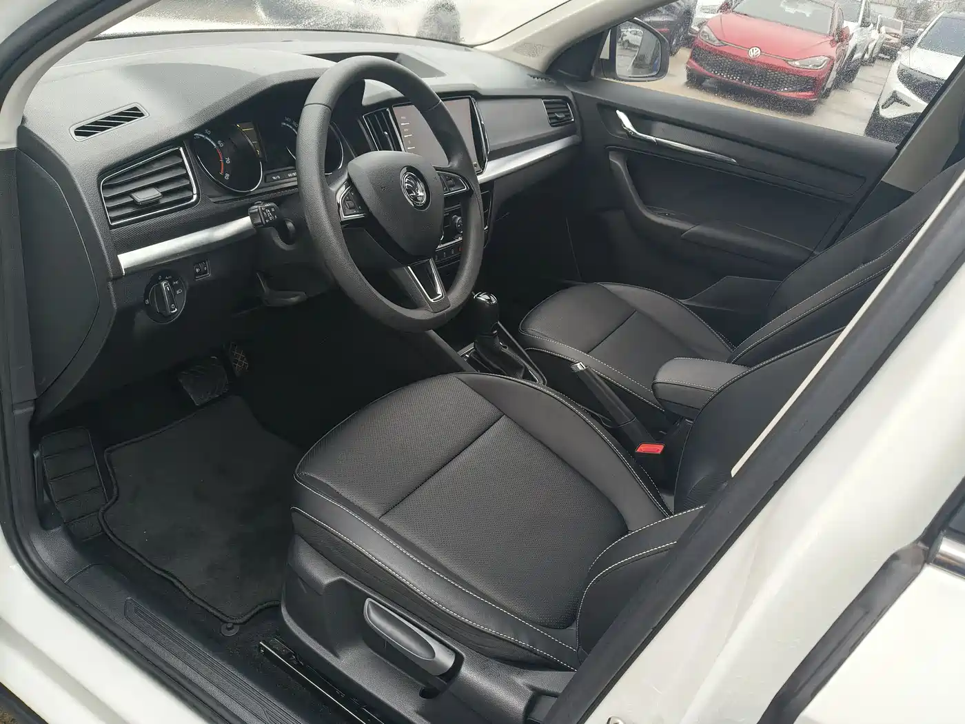 Škoda Kamiq 2022 1.5L Automatic Comfort Edition фото 4