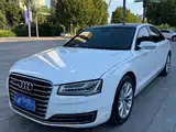 Фото 1 - Audi A8