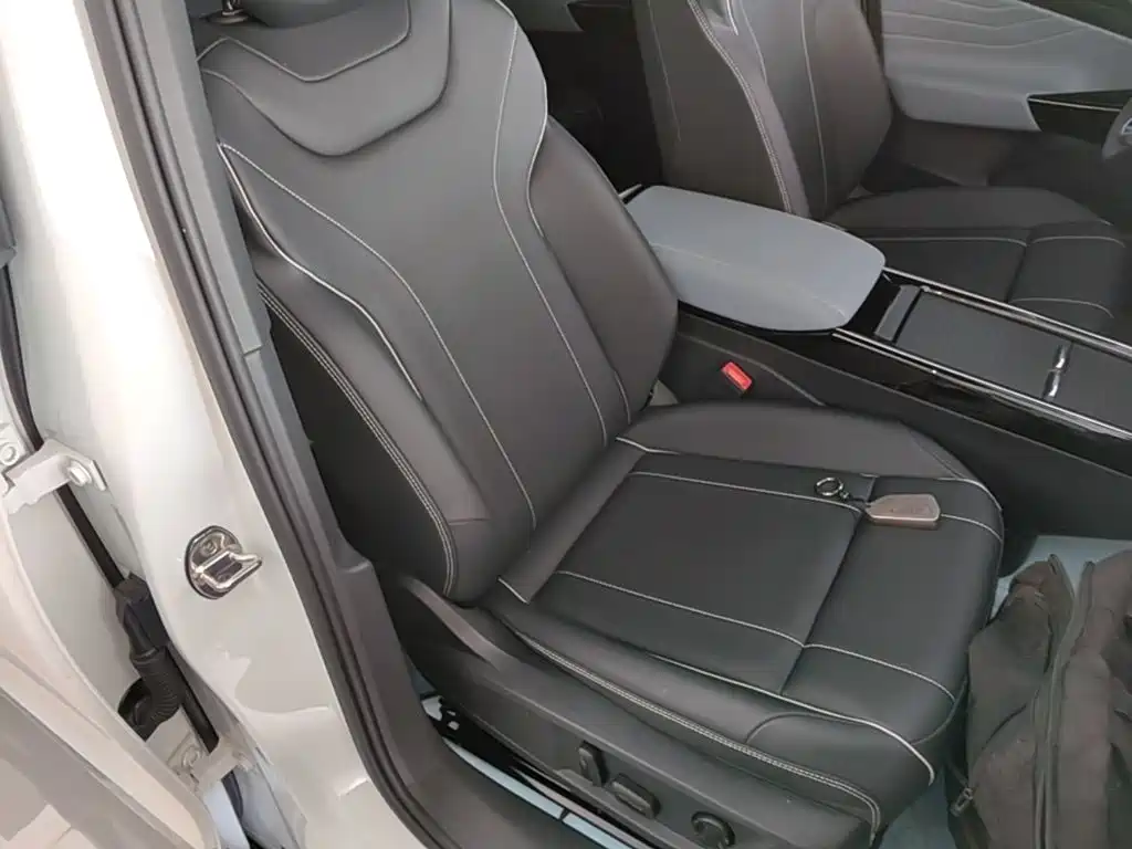 صورة 25 - Volkswagen ID.4 X