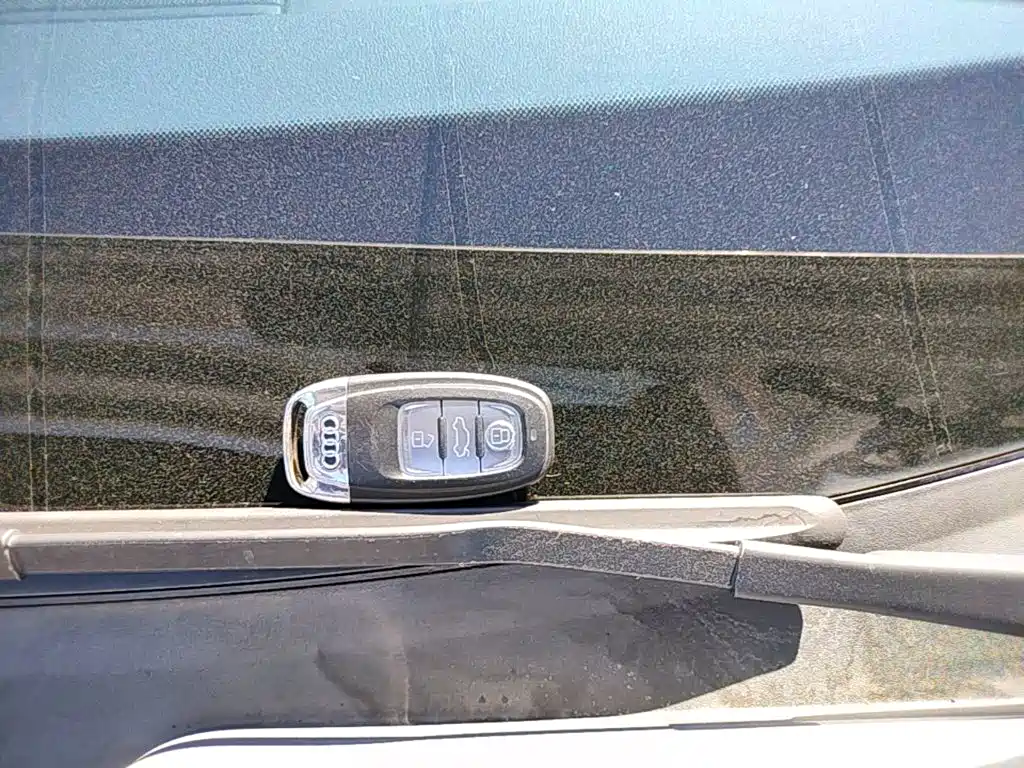 Фото 9 - Audi A6L