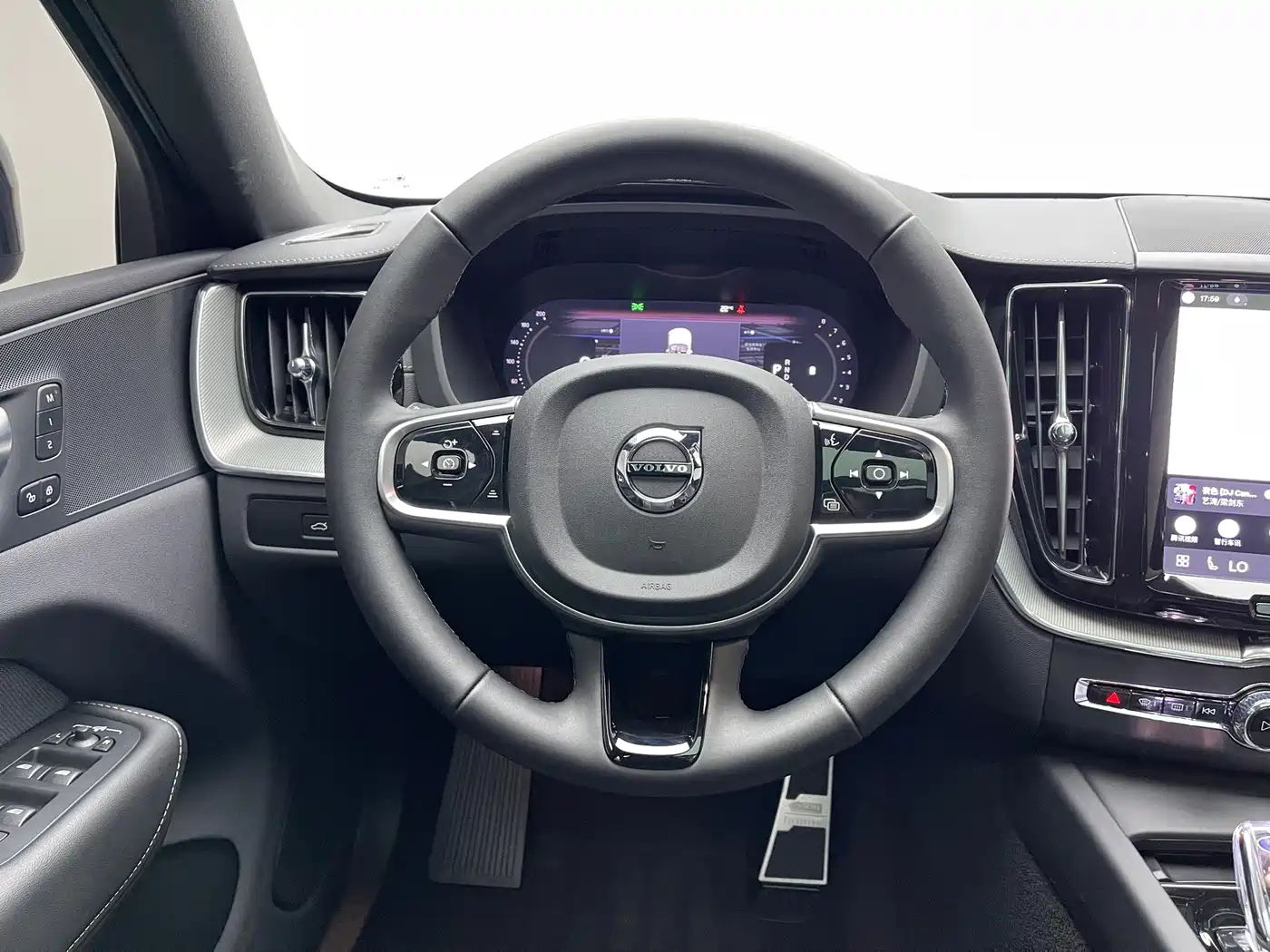 Volvo XC60 2025 2025 Model B5 AWD Intelligent Extreme Night Black Edition