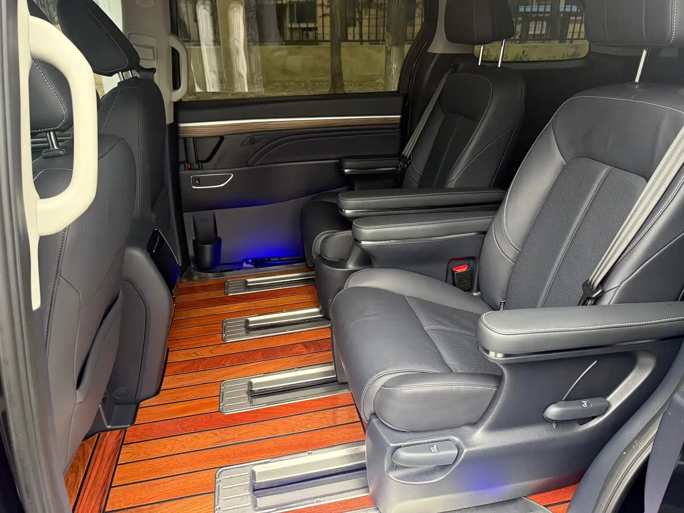 GAC Trumpchi Trumpchi M8 2021 Leading Show Series 390T Premium Edition фото 9