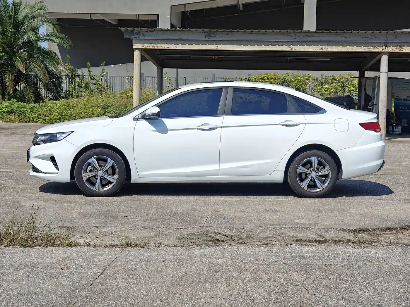 Geely Emgrand GL 2020 2019 1.4T CVT Elite Zhixiang Edition