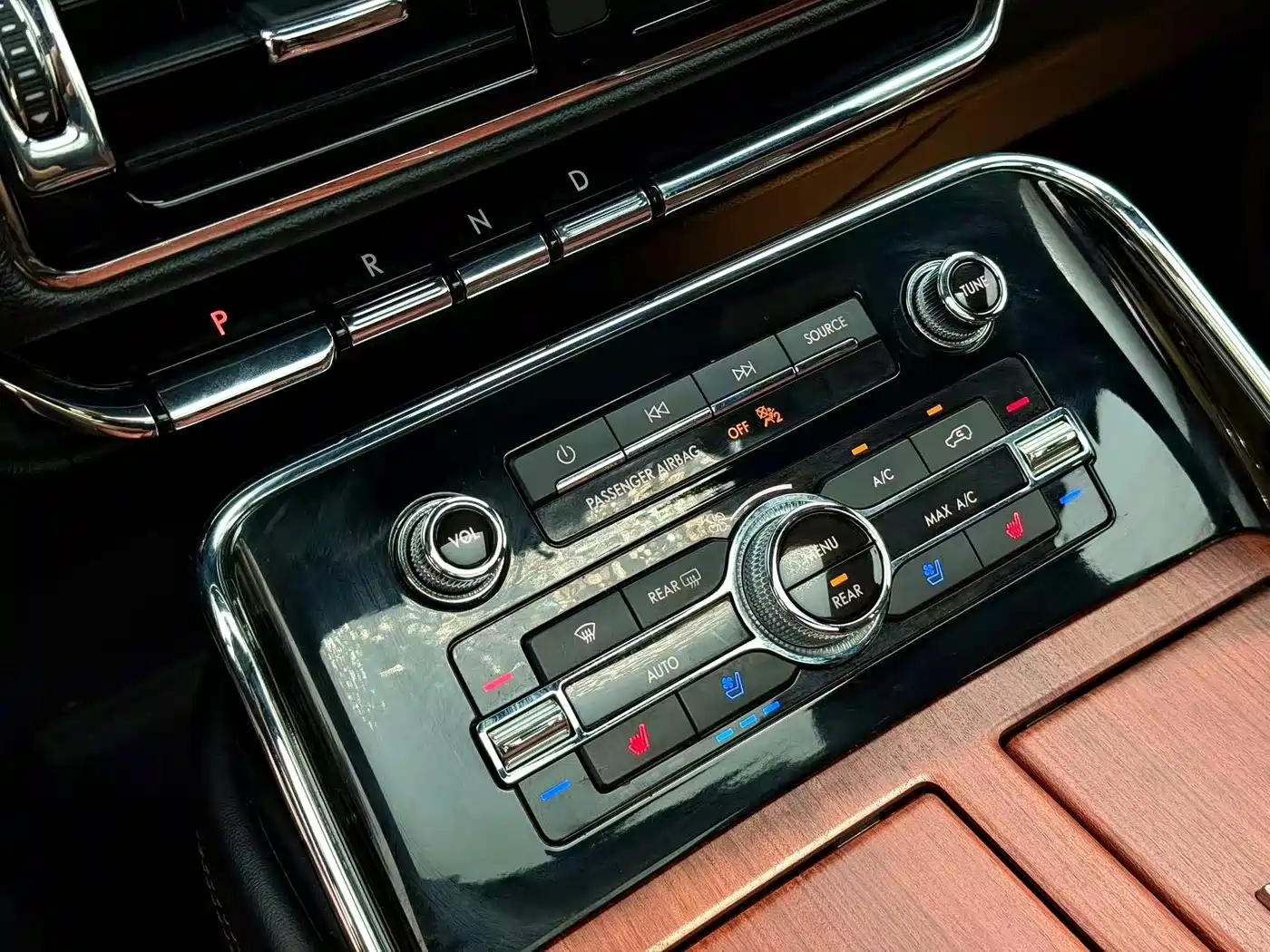 Фото 7 - Lincoln Navigator