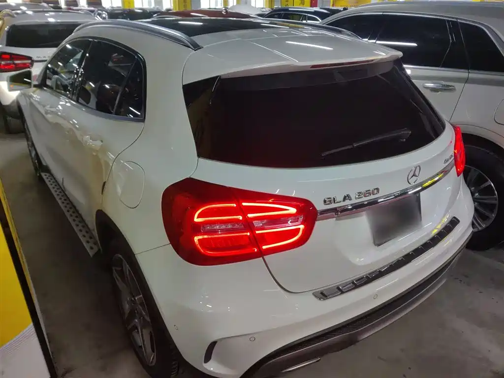 Mercedes-Benz GLA 2015 GLA 260 4MATIC Sport фото 5
