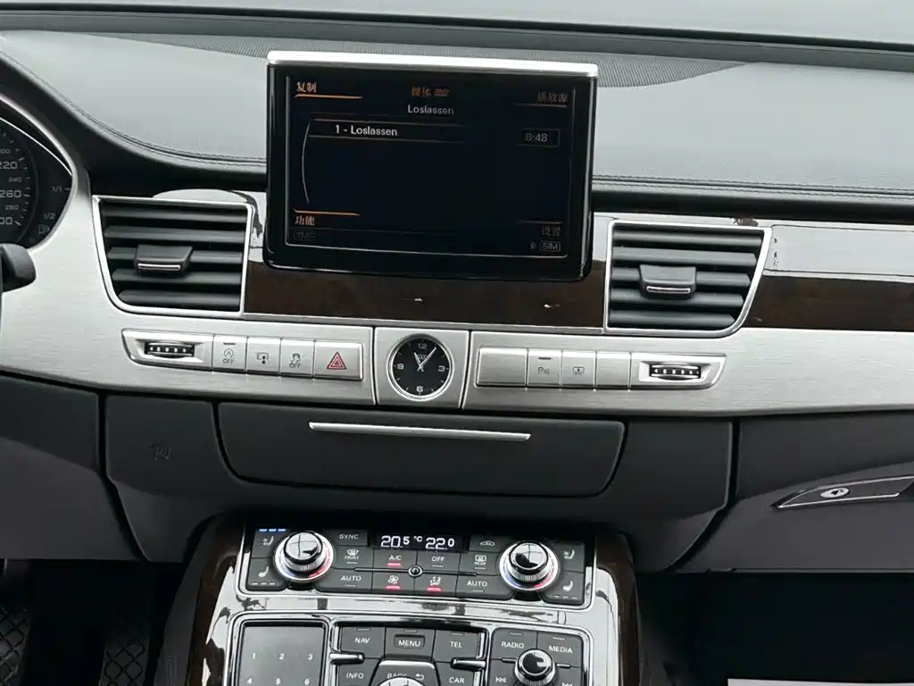 Audi A8 2013 A8L 45 TFSI quattro Luxury фото 16