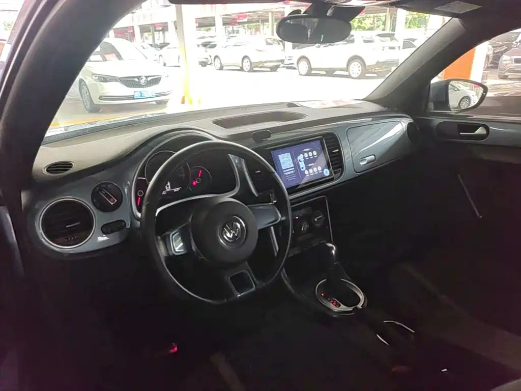 Volkswagen Beetle 2020 2018 180TSI Easy Joy Edition