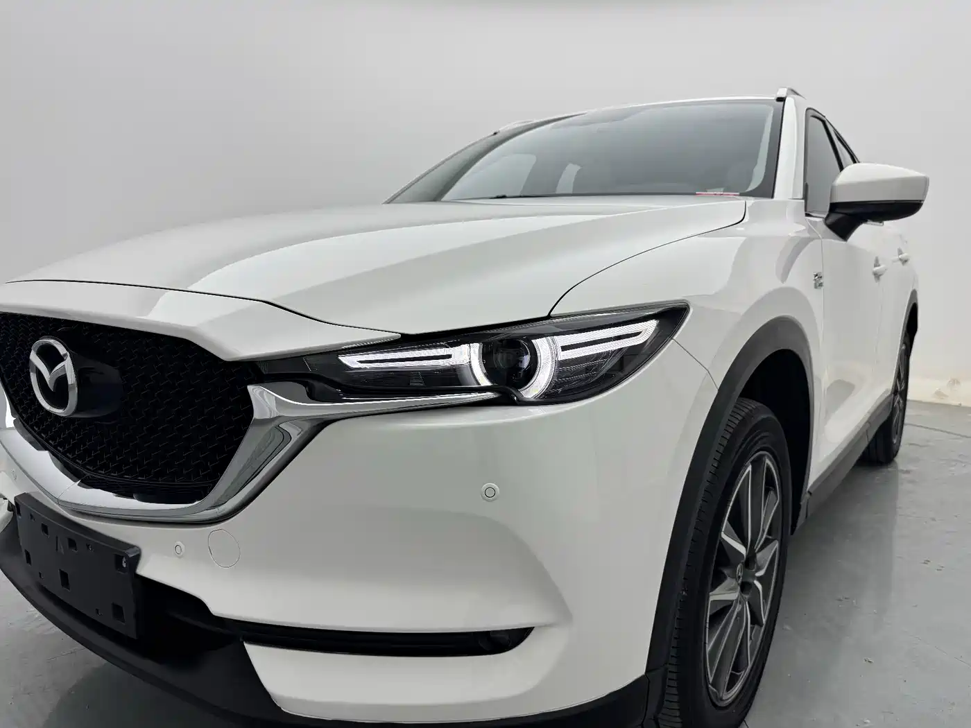 Photo 2 - Mazda CX-5