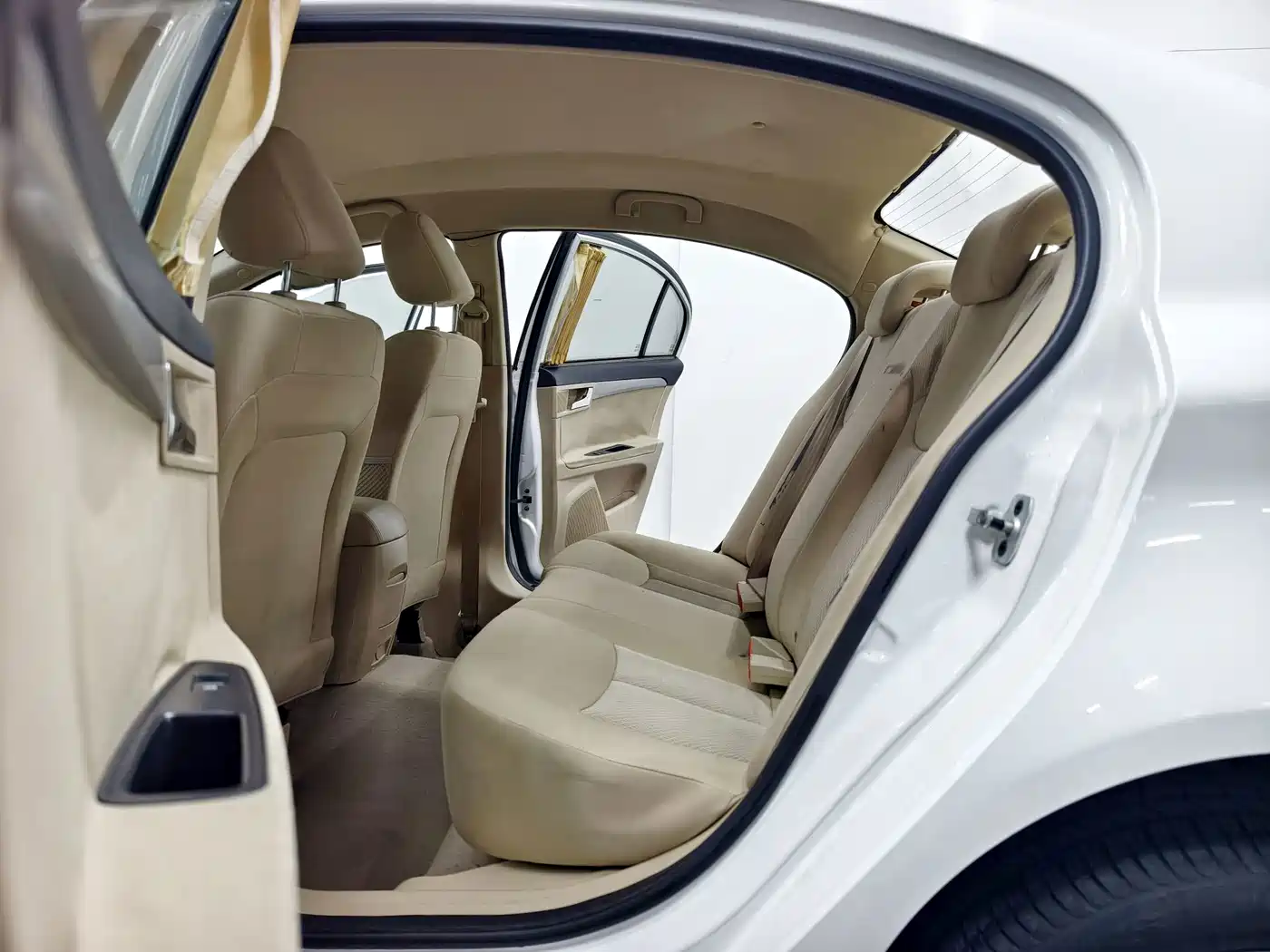 Roewe 350 2015 2014 1.5L Manual Swift Edition