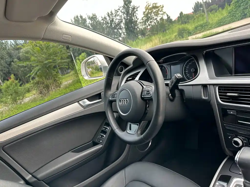 Audi A4 (Import) 2016 2014 40 TFSI allroad quattro plus