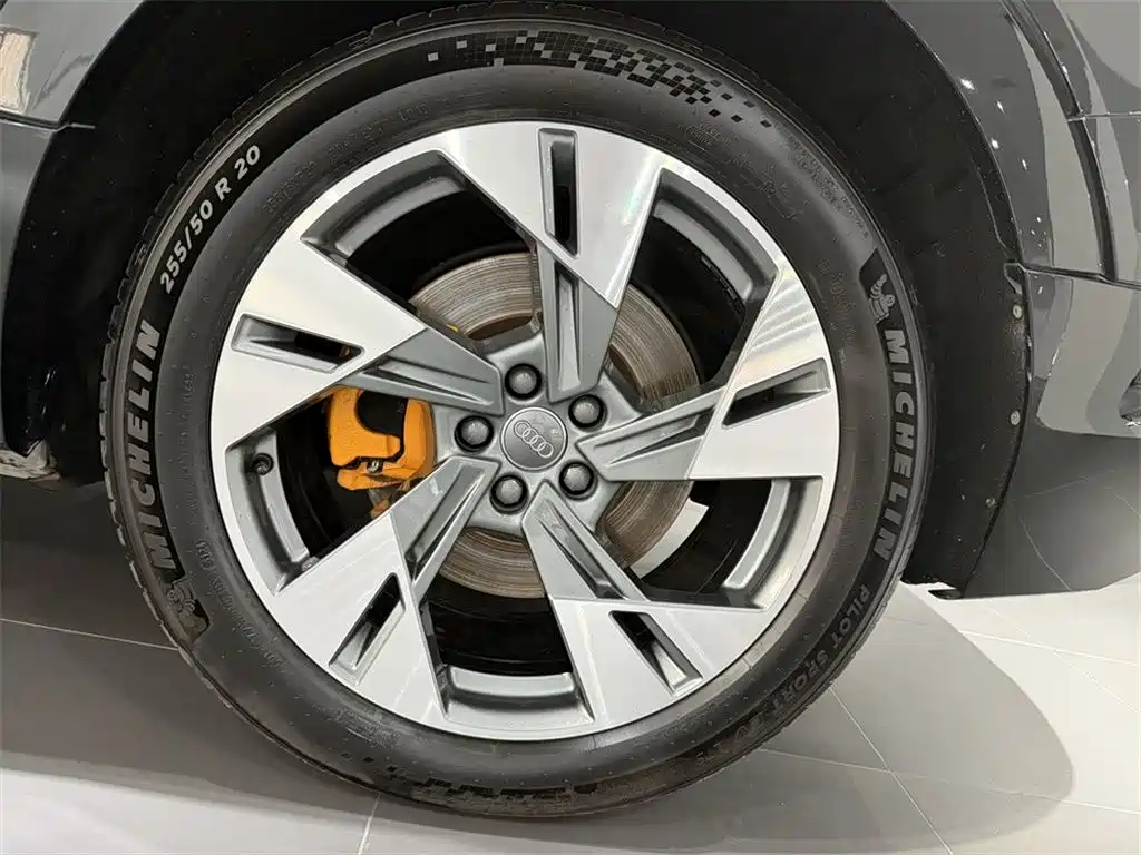 Audi e-tron (Import) 2021 2019 55 quattro Fashion