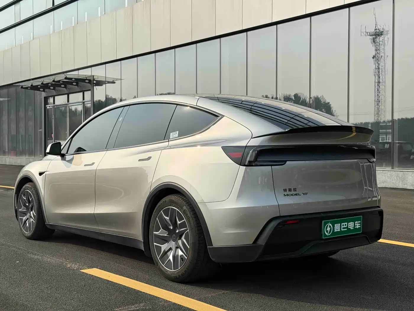 Tesla Model Y L 2025 2025 Facelift Long Range AWD