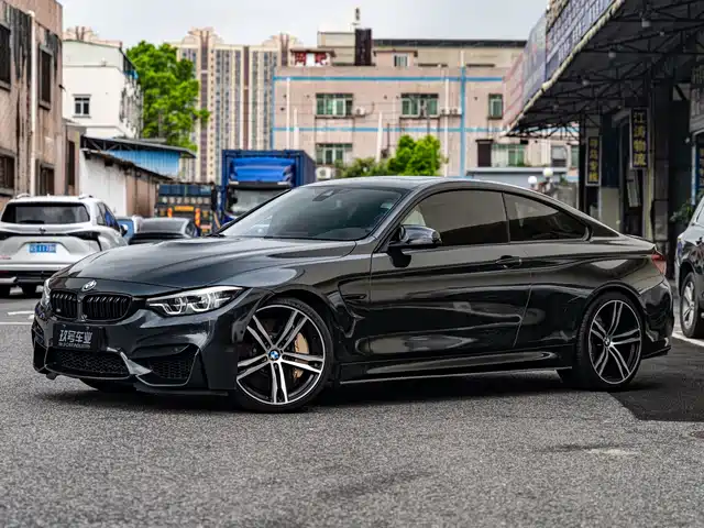  BMW BMW M4 2019 M4 Coupe Shadow Edition