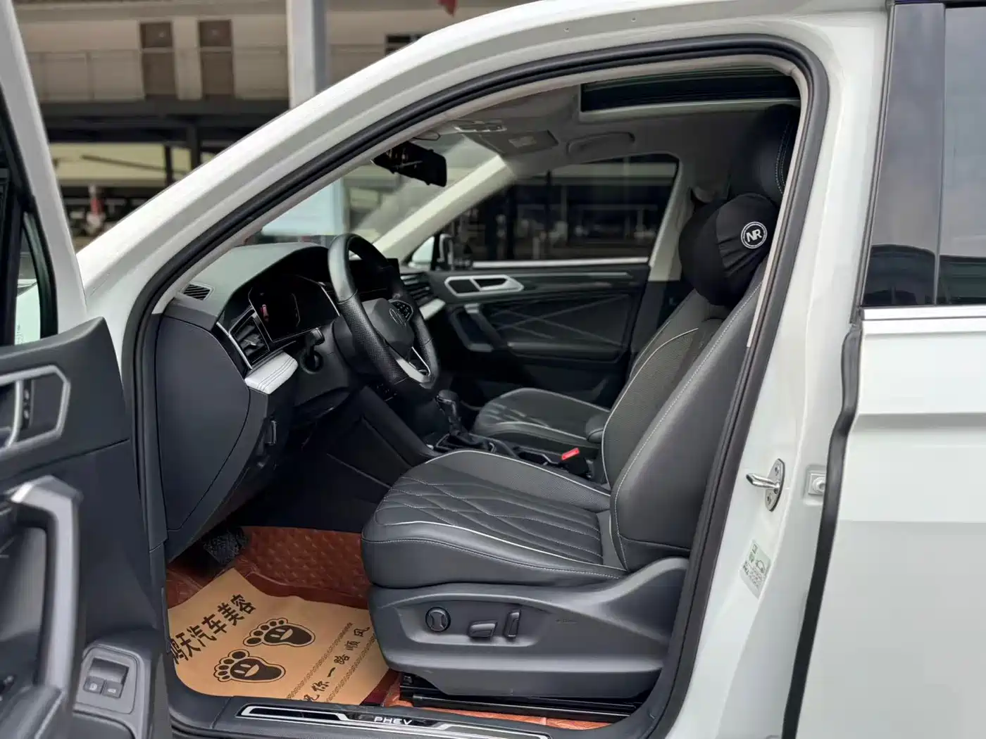 VOLKSWAGEN TIGUAN L NEW ENERGY