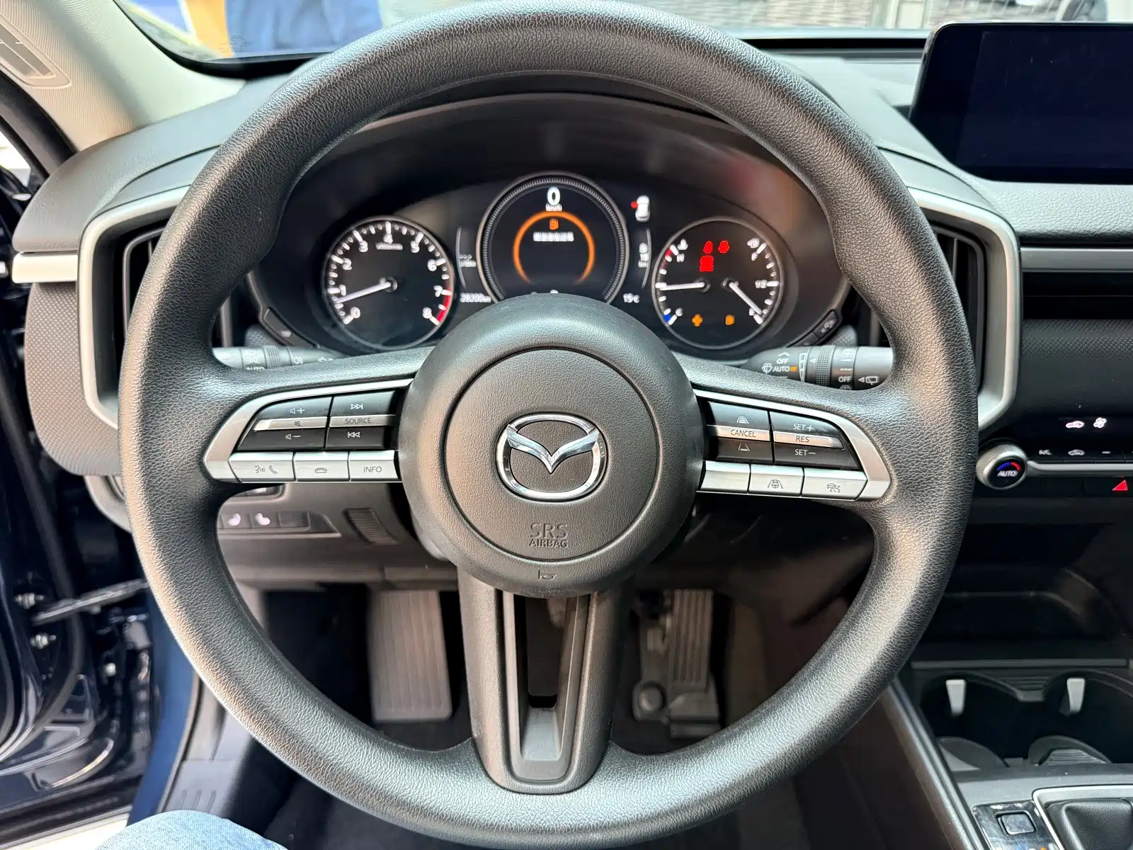 Фото 10 - Mazda CX-50