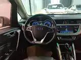 Фото 11 - Geely Vision X3