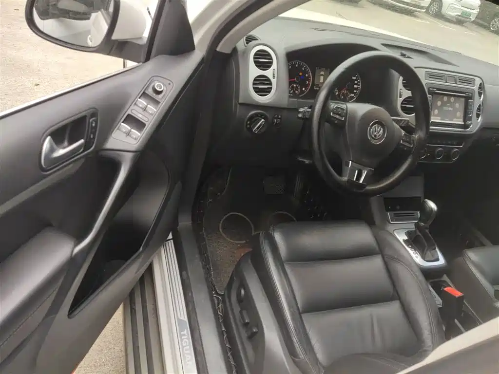 Volkswagen Tiguan 2013 1.8TSI Automatic 2WD Luxury Model фото 16