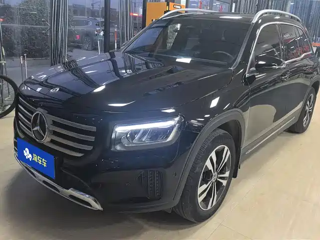 MERCEDES-BENZ GLB