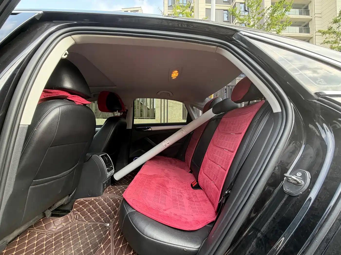 Фото 14 - Volkswagen Passat