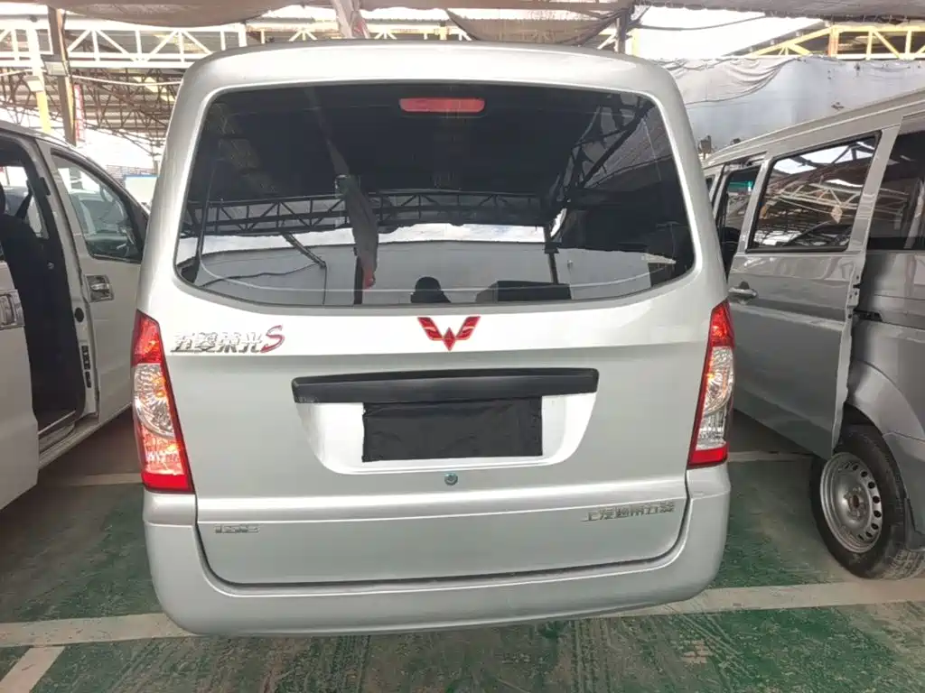 Wuling Motors Wuling Rongguang S 2024 2023 1.5L Base 5/7 Seater