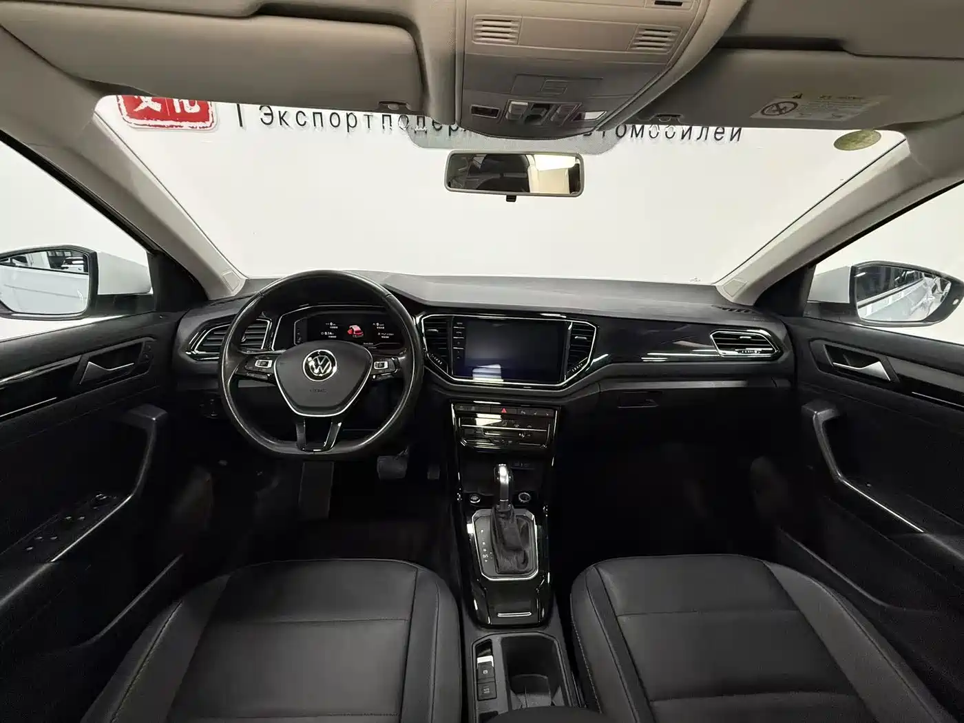 Volkswagen T-ROC 2022 280TSI DSG 2WD Comfort PLUS фото 10