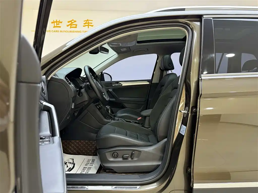 Volkswagen Tiguan L 2019 330TSI Auto 2WD Smart Luxury Edition China V фото 5