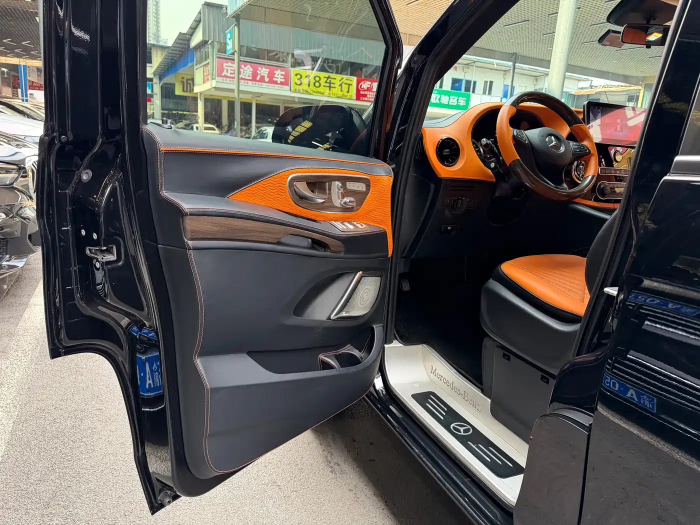 Mercedes-Benz Vito 2023 2.0T Elite 7-Seater фото 14