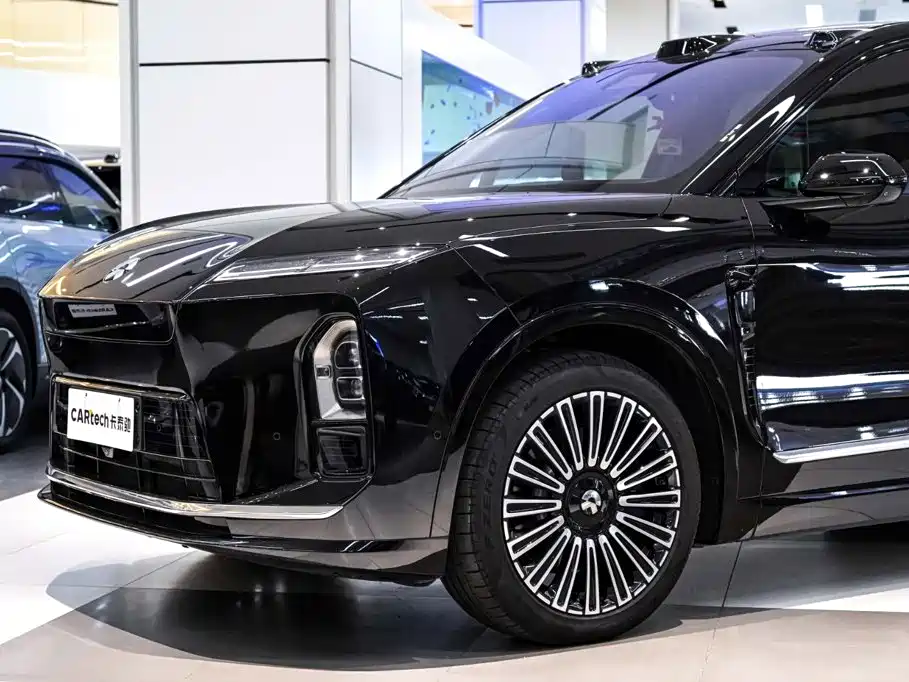 NIO ES8 2026 2025 Model 6-Seat Executive Luxury Edition
