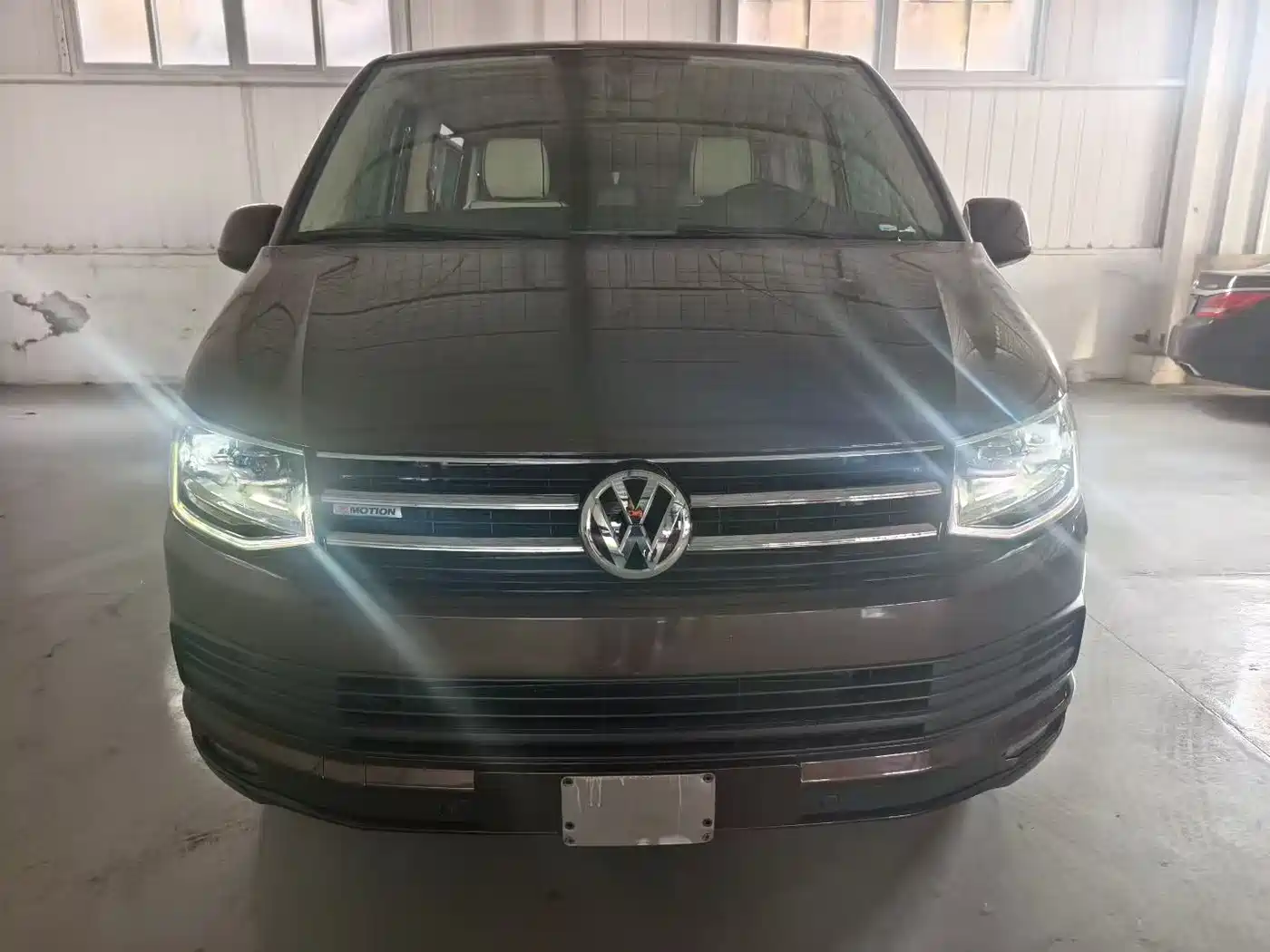 Volkswagen Caravelle 2019 2.0TSI 4WD Luxury 7-seater фото 2