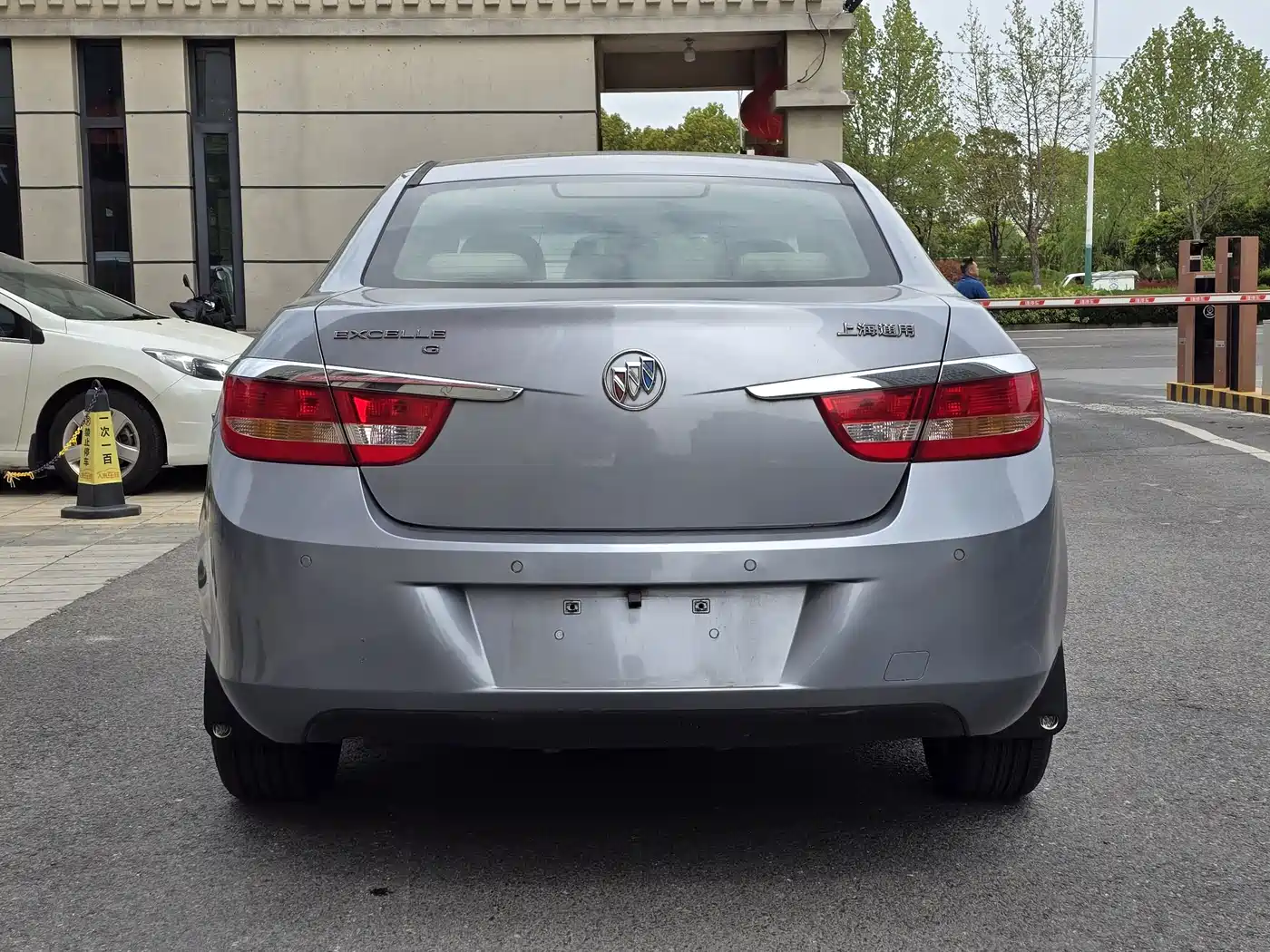 Buick Excelle 2010 GT 1.6L Manual Progressive Edition фото 3