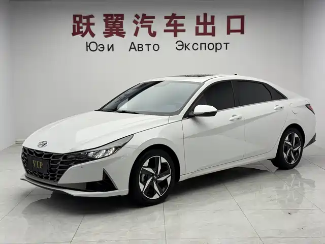 Hyundai Elantra 2022