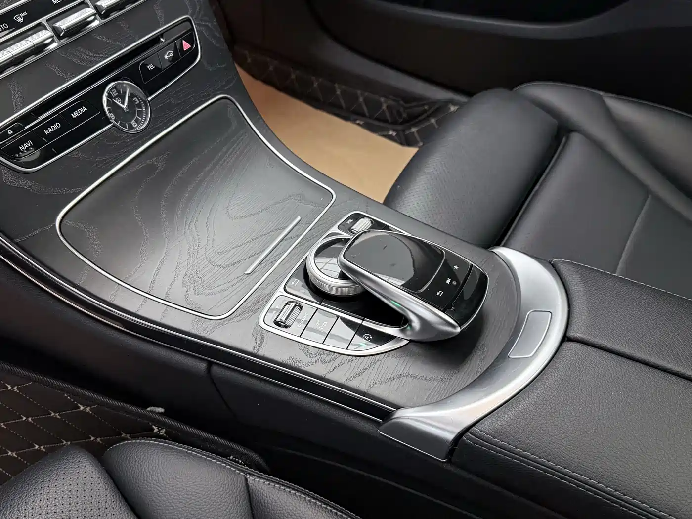 Mercedes-Benz C-Class 2017 C 200 L Sport фото 13